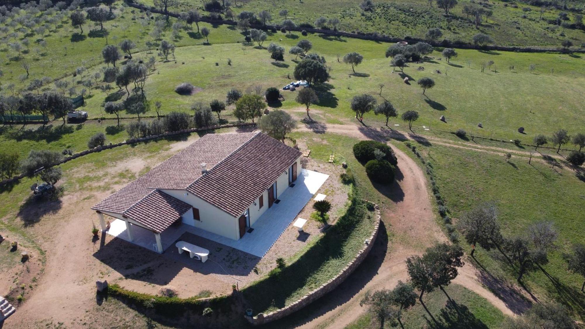 Molti Mari B&B Resort Olbia Bagian luar foto