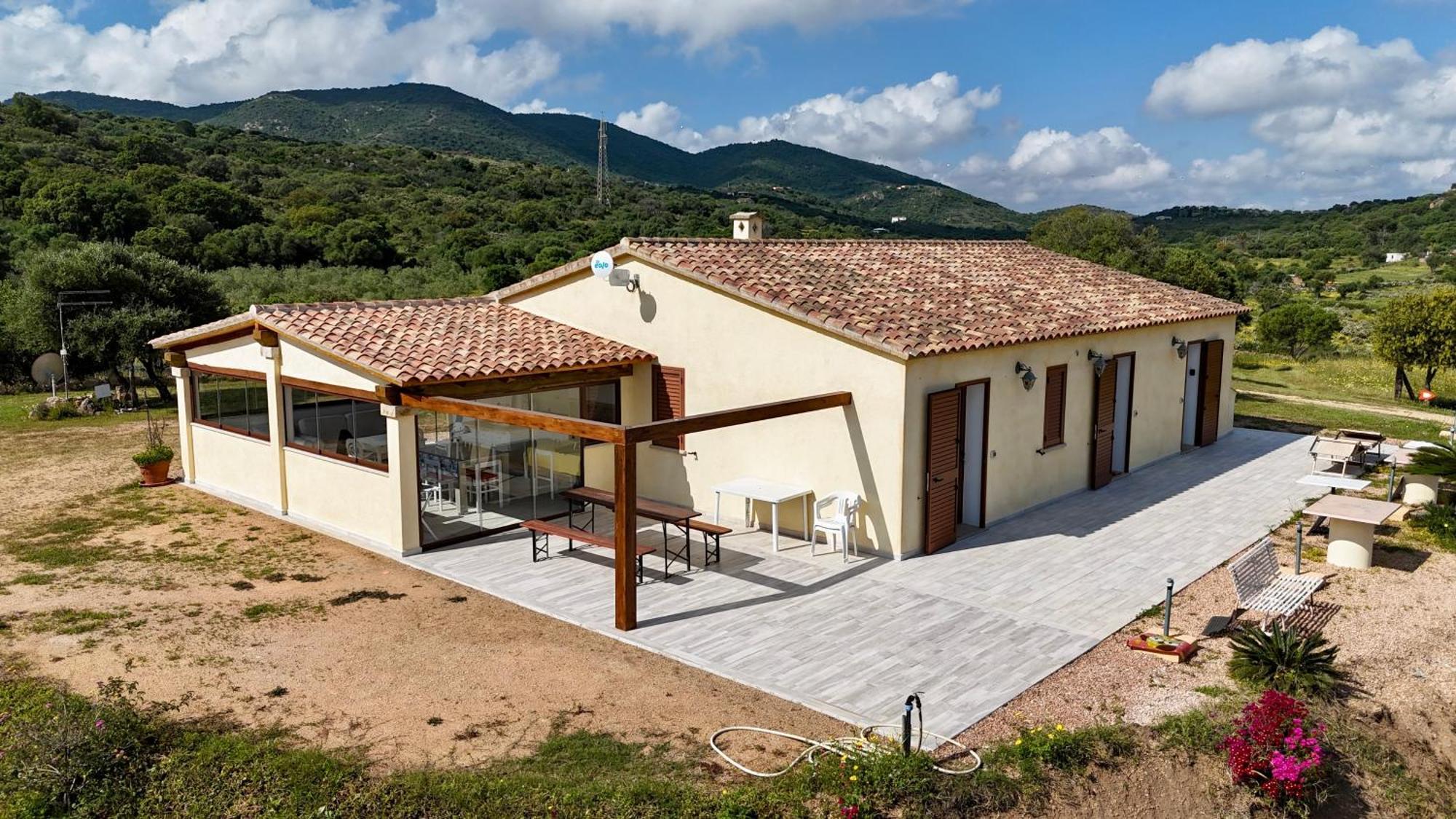 Molti Mari B&B Resort Olbia Bagian luar foto