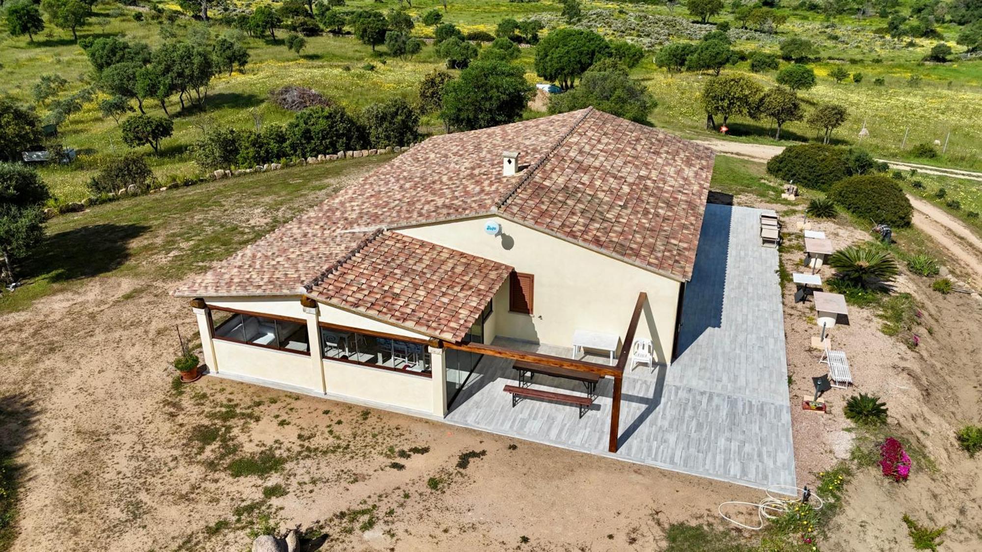 Molti Mari B&B Resort Olbia Bagian luar foto