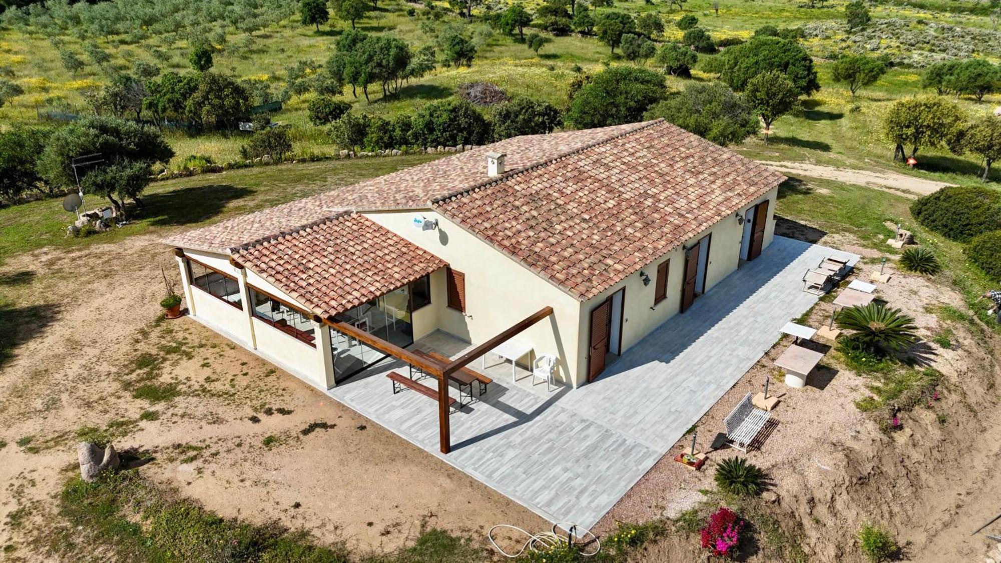 Molti Mari B&B Resort Olbia Bagian luar foto