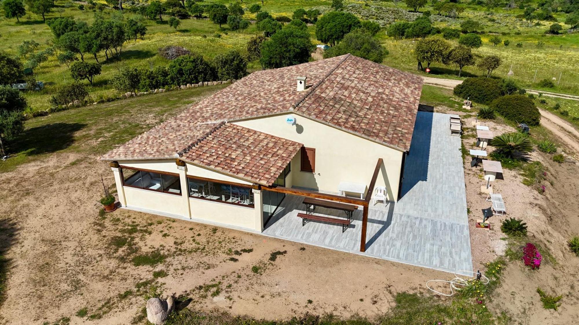 Molti Mari B&B Resort Olbia Bagian luar foto
