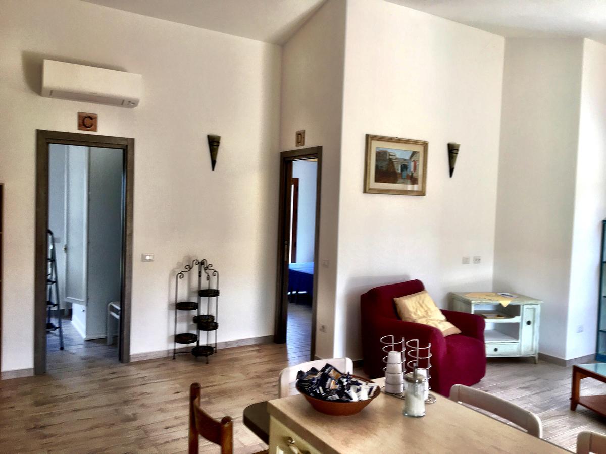Molti Mari B&B Resort Olbia Bagian luar foto