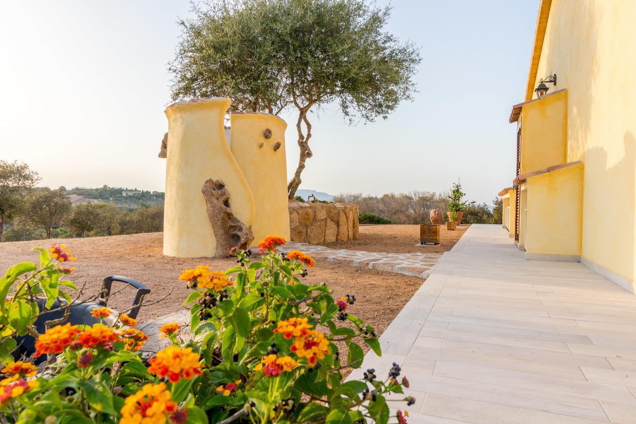 Molti Mari B&B Resort Olbia Bagian luar foto