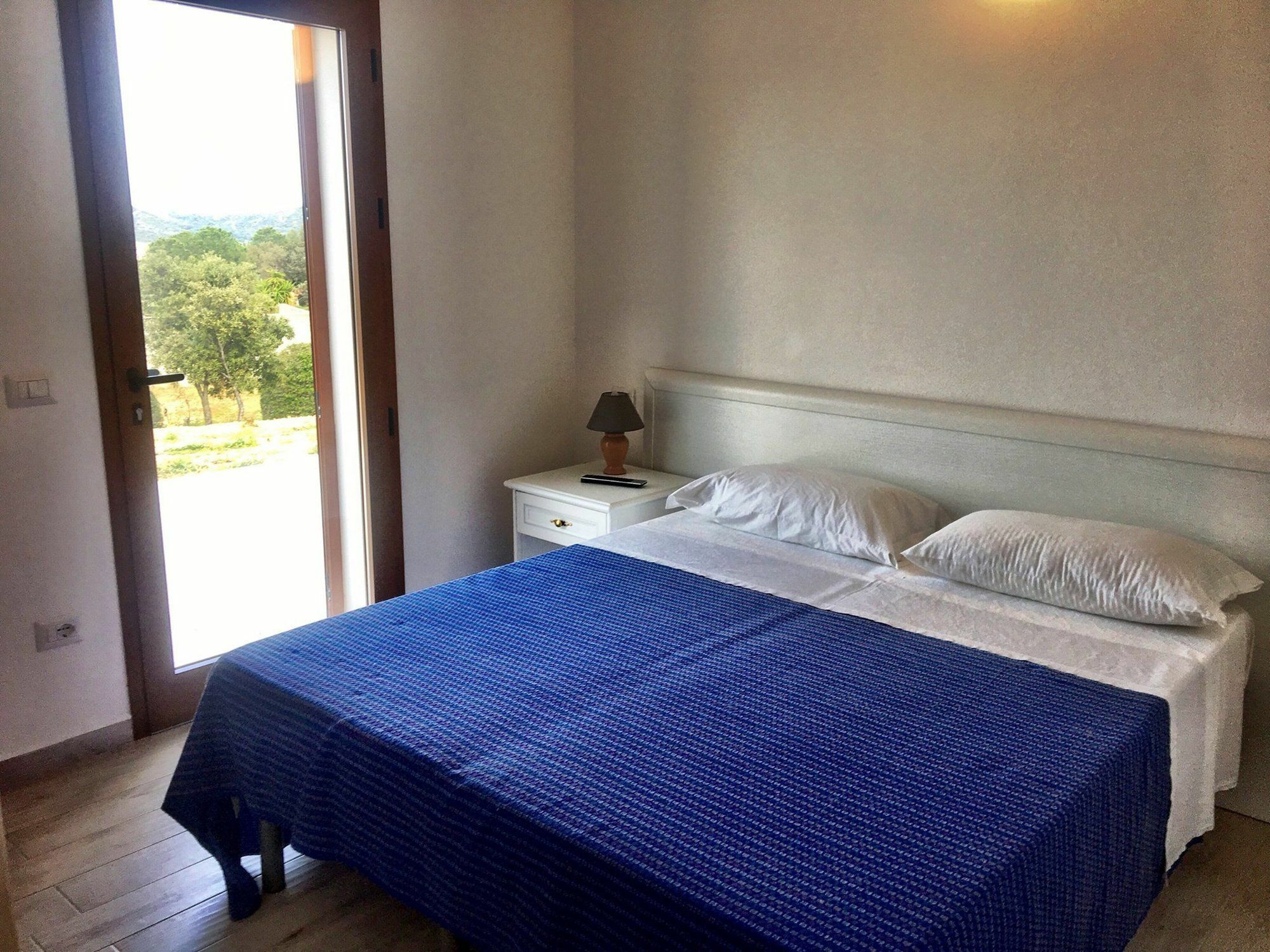 Molti Mari B&B Resort Olbia Bagian luar foto